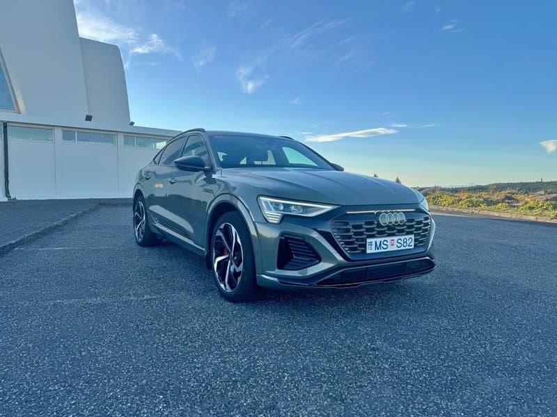 2024 Audi Q8 e-tron 50 Quattro