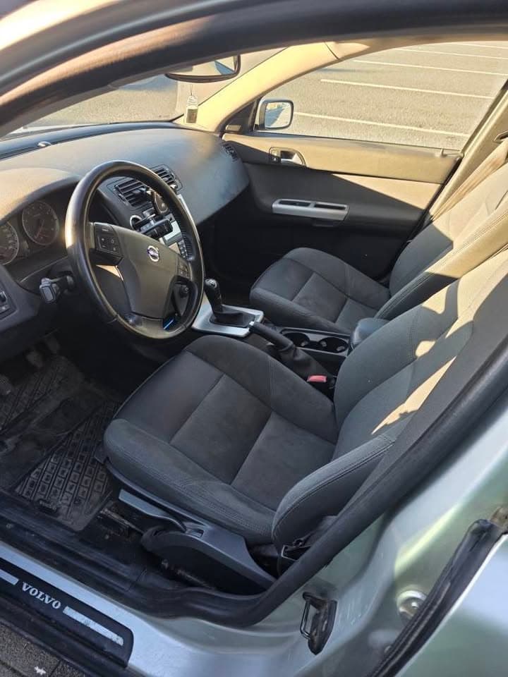 2005 Volvo V50