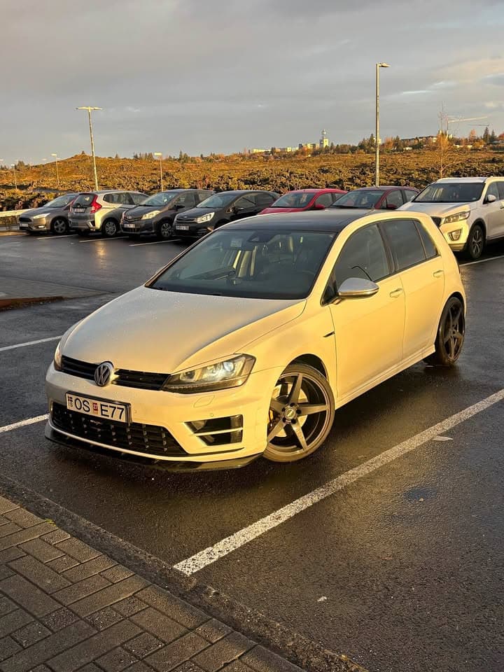 2015 Volkswagen Golf R