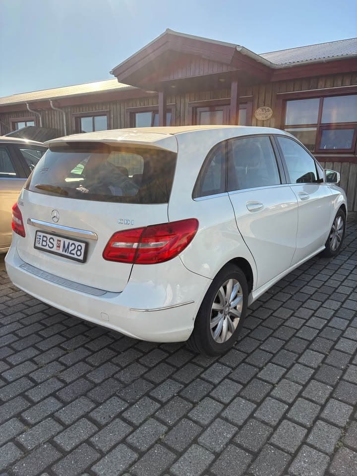 2012 Mercedes-Benz B