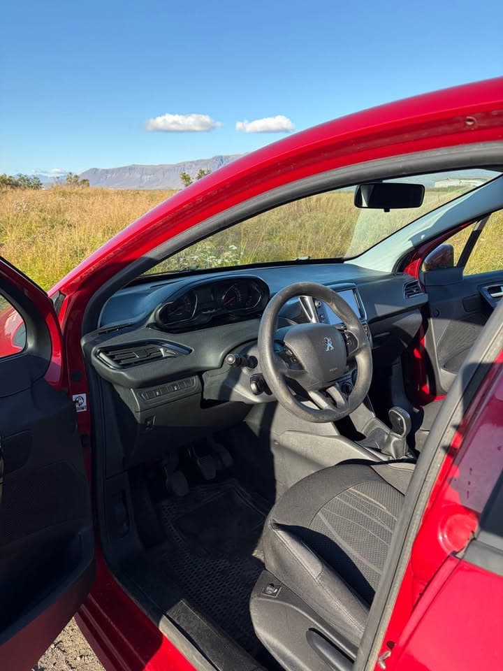 2015 Peugeot 208
