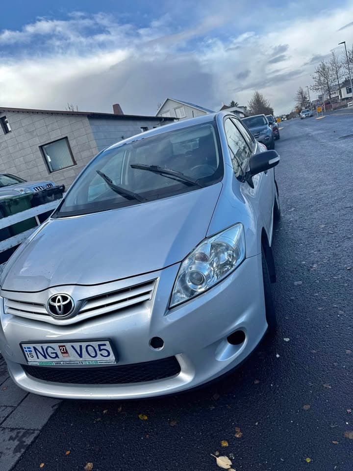2011 Toyota Auris