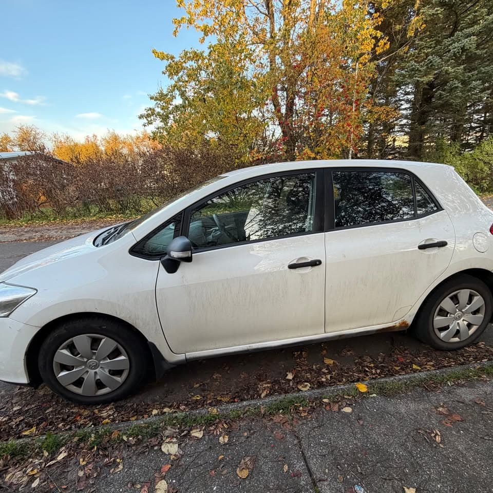 2012 Toyota Auris
