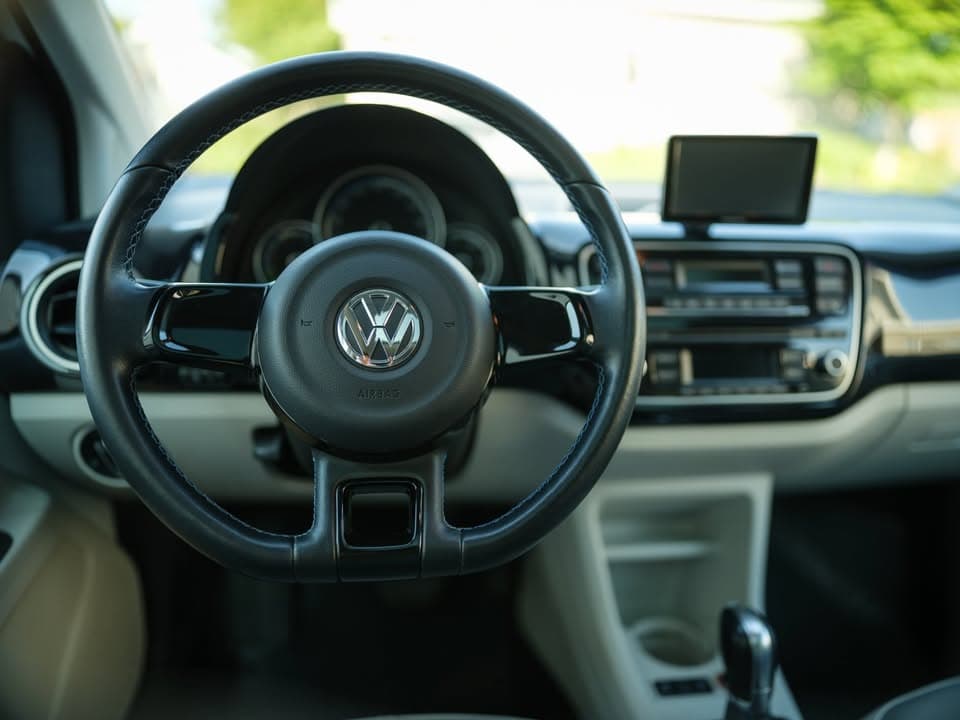 2016 Volkswagen e-up!