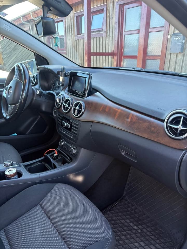 2012 Mercedes-Benz B