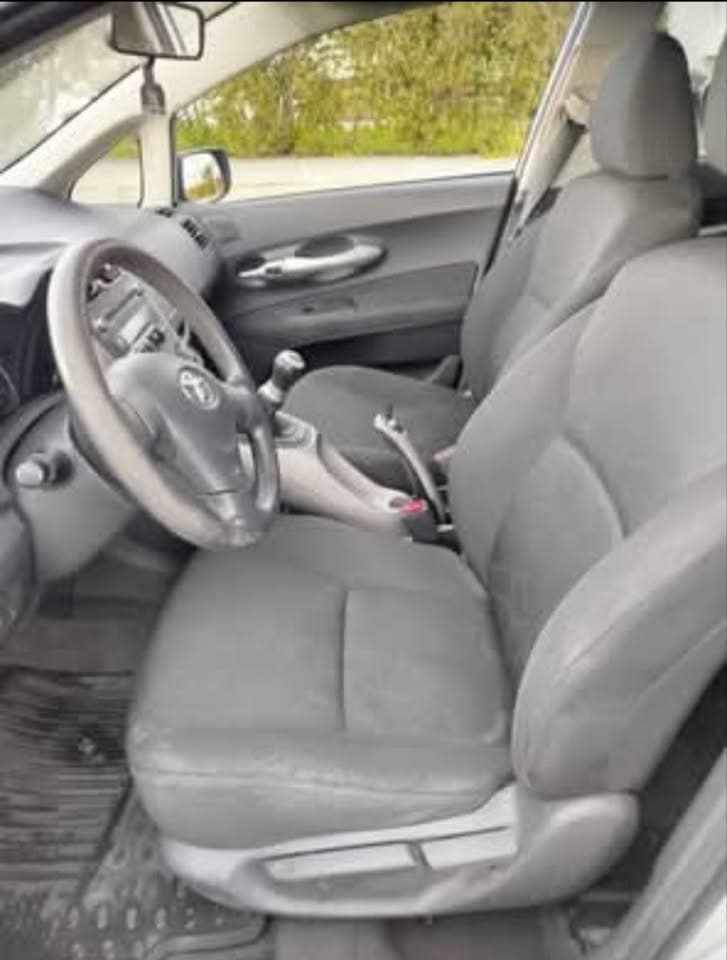 2008 Toyota Auris