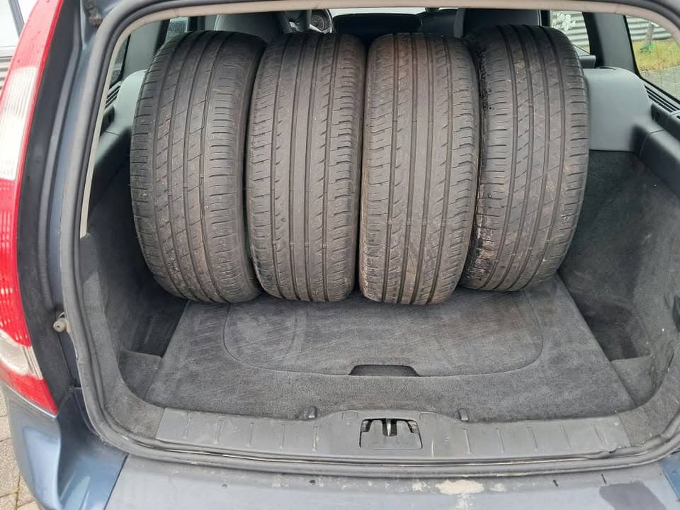 2005 Volvo V50