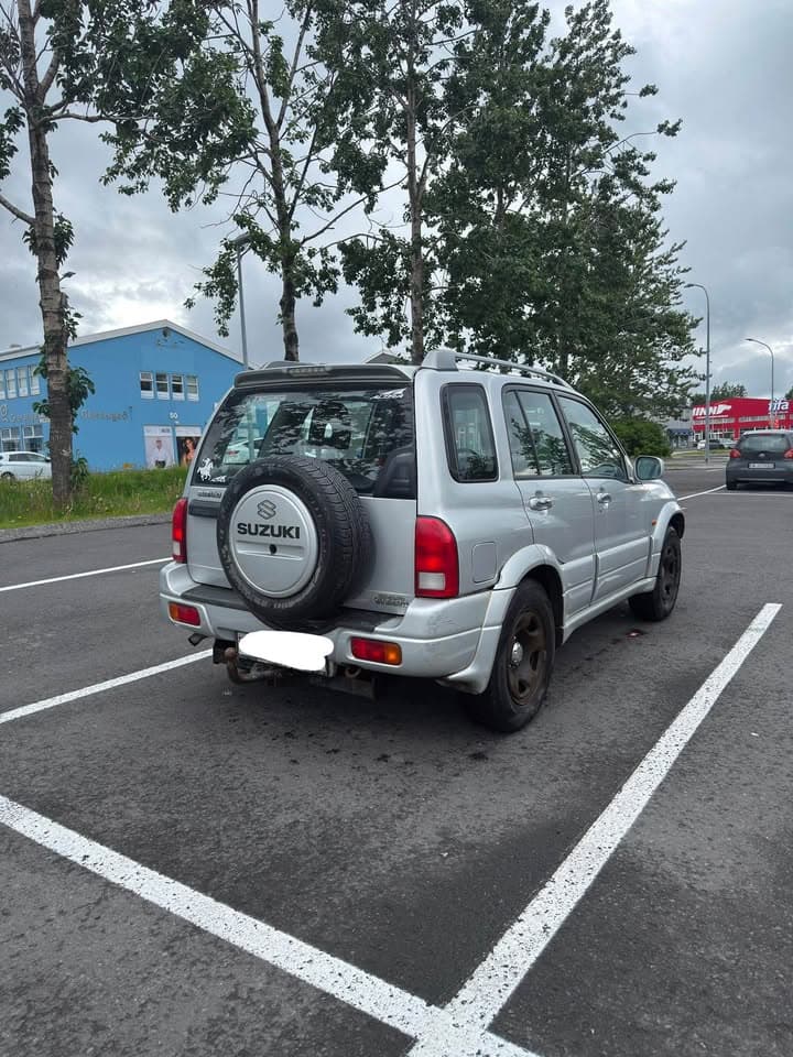 2005 Suzuki Grand Vitara