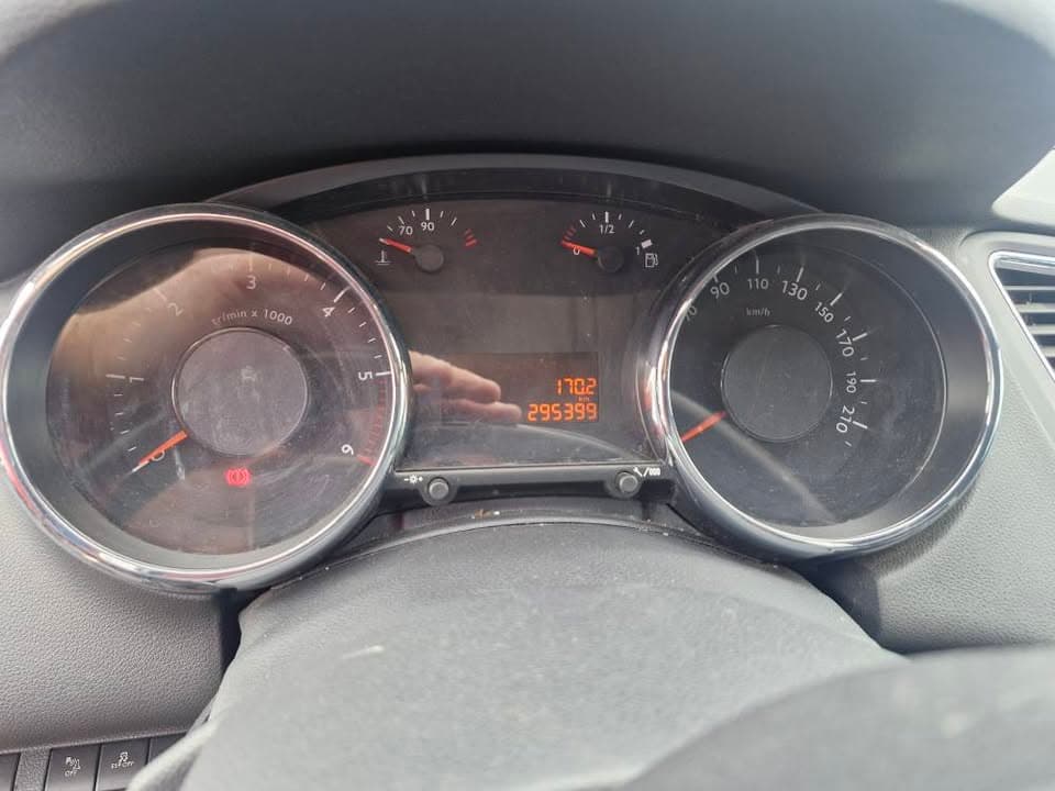 2011 Peugeot 5008