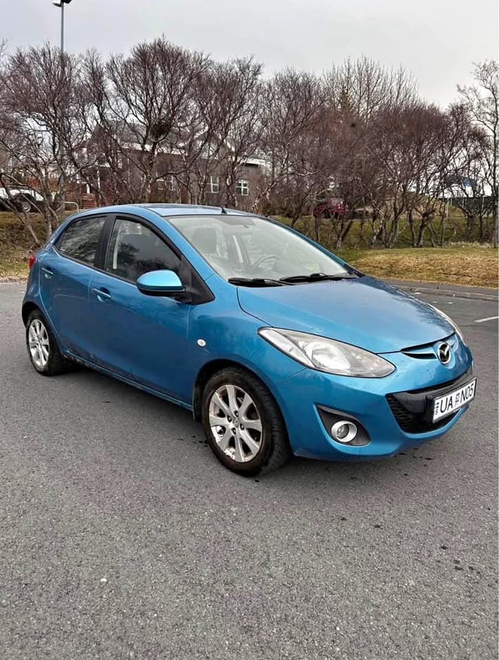 2012 Mazda 2