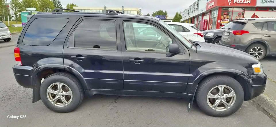 2005 Ford Escape