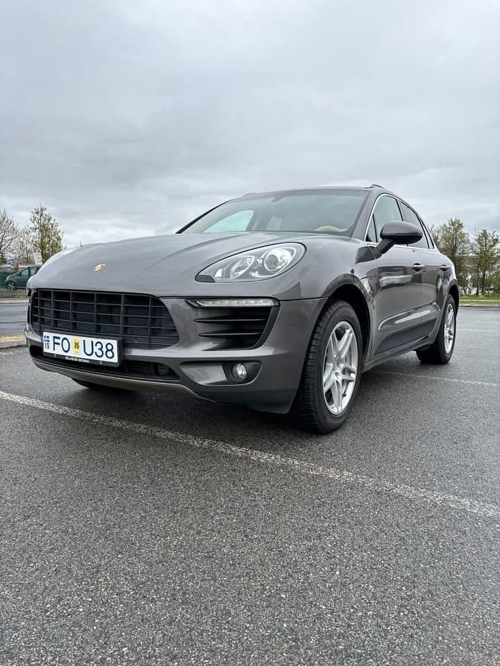 2014 Porsche Macan S