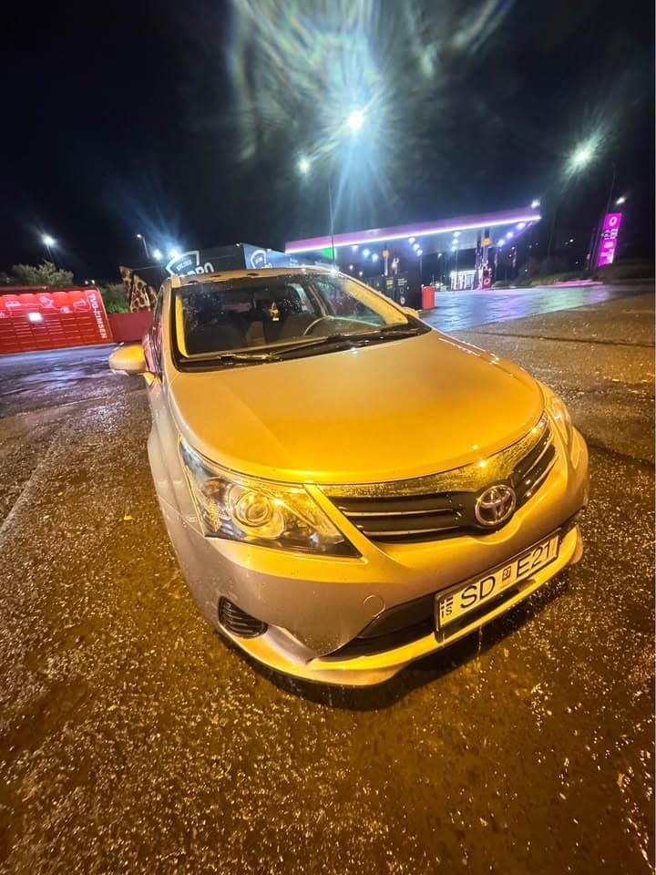 2015 Toyota Avensis T27