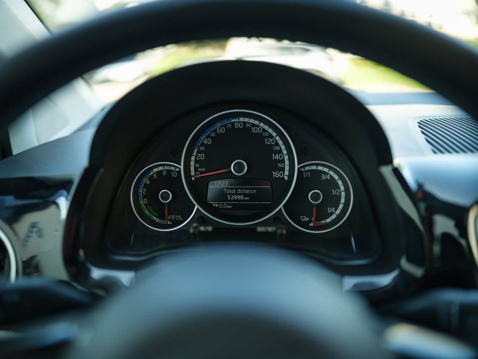2016 Volkswagen e-up!