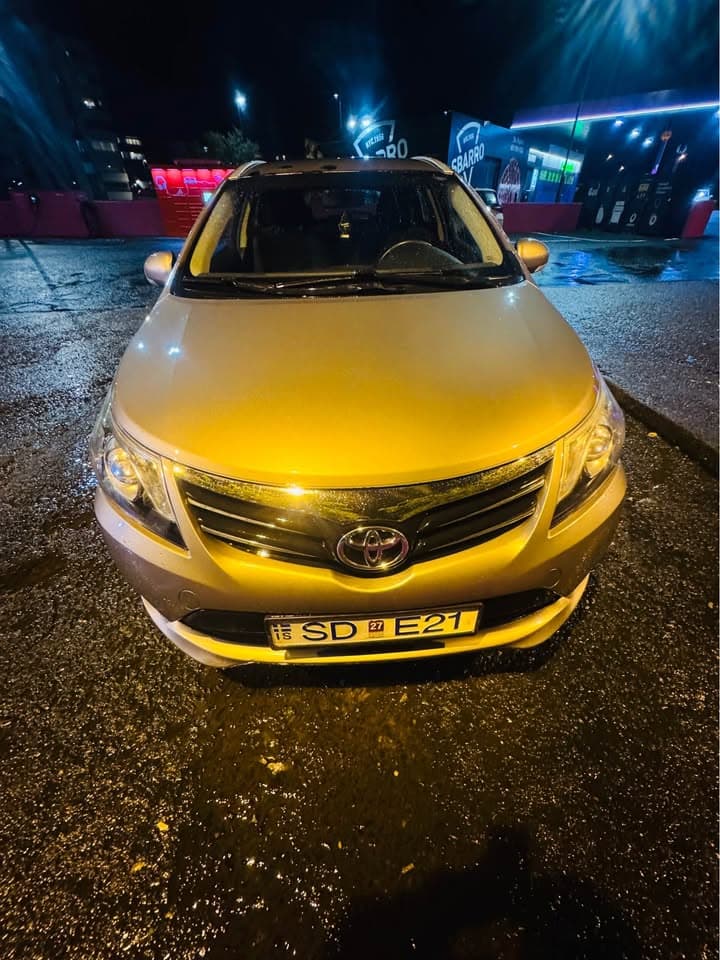 2015 Toyota Avensis T27