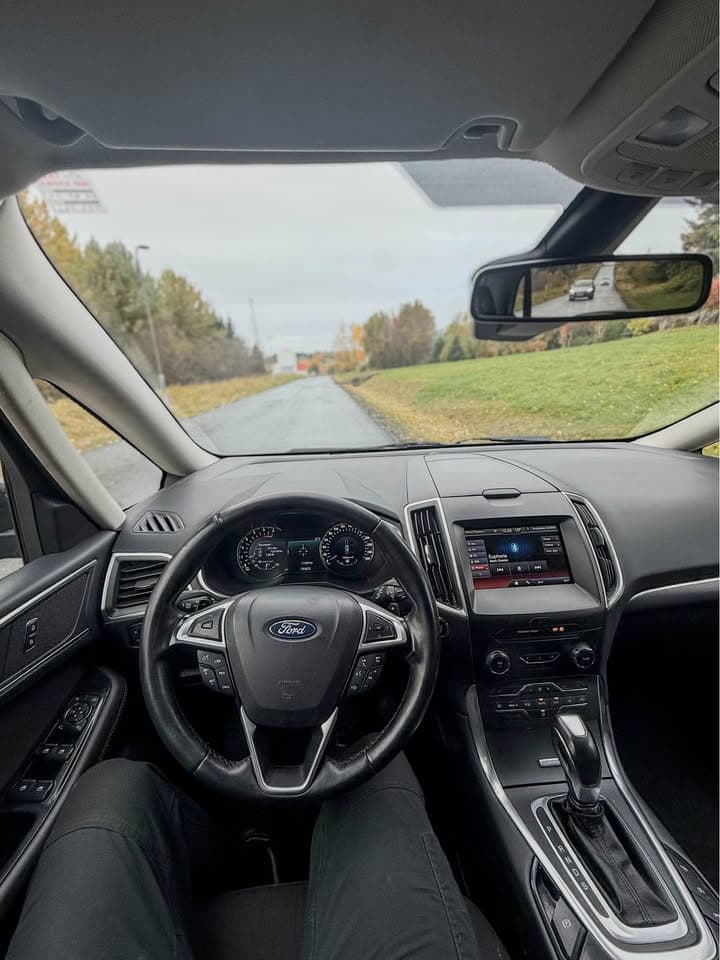 2016 Ford Galaxy