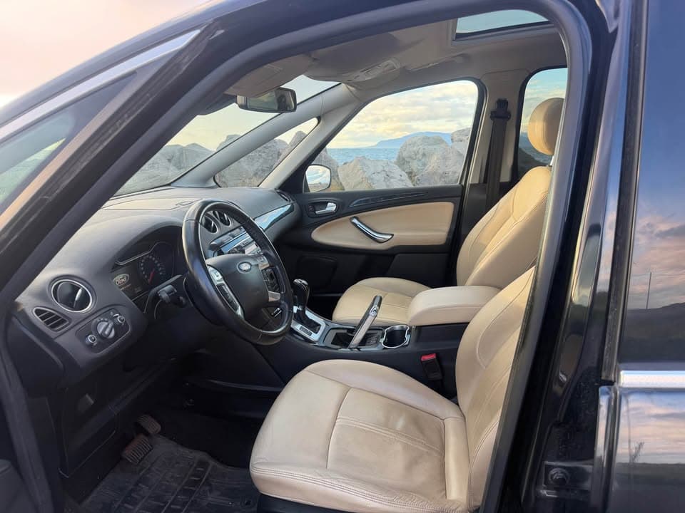 2012 Ford S-Max