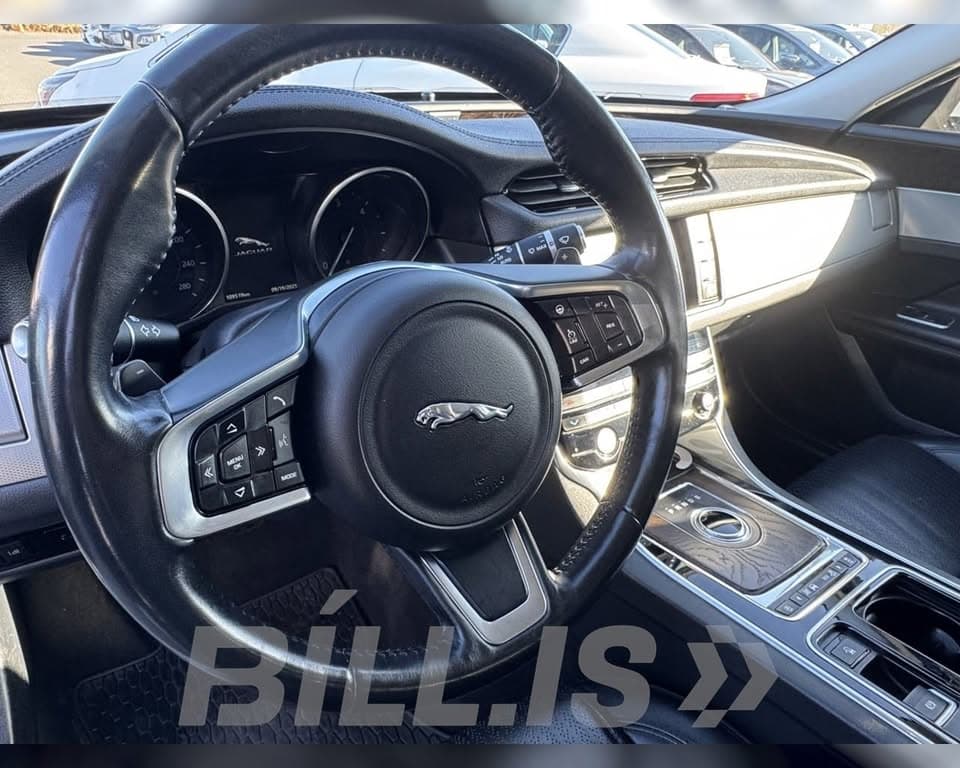 2018 Jaguar XF