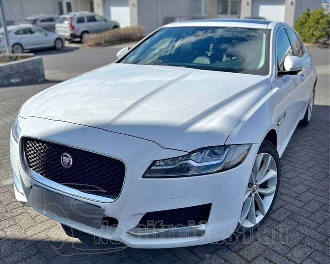 2017 Jaguar XF