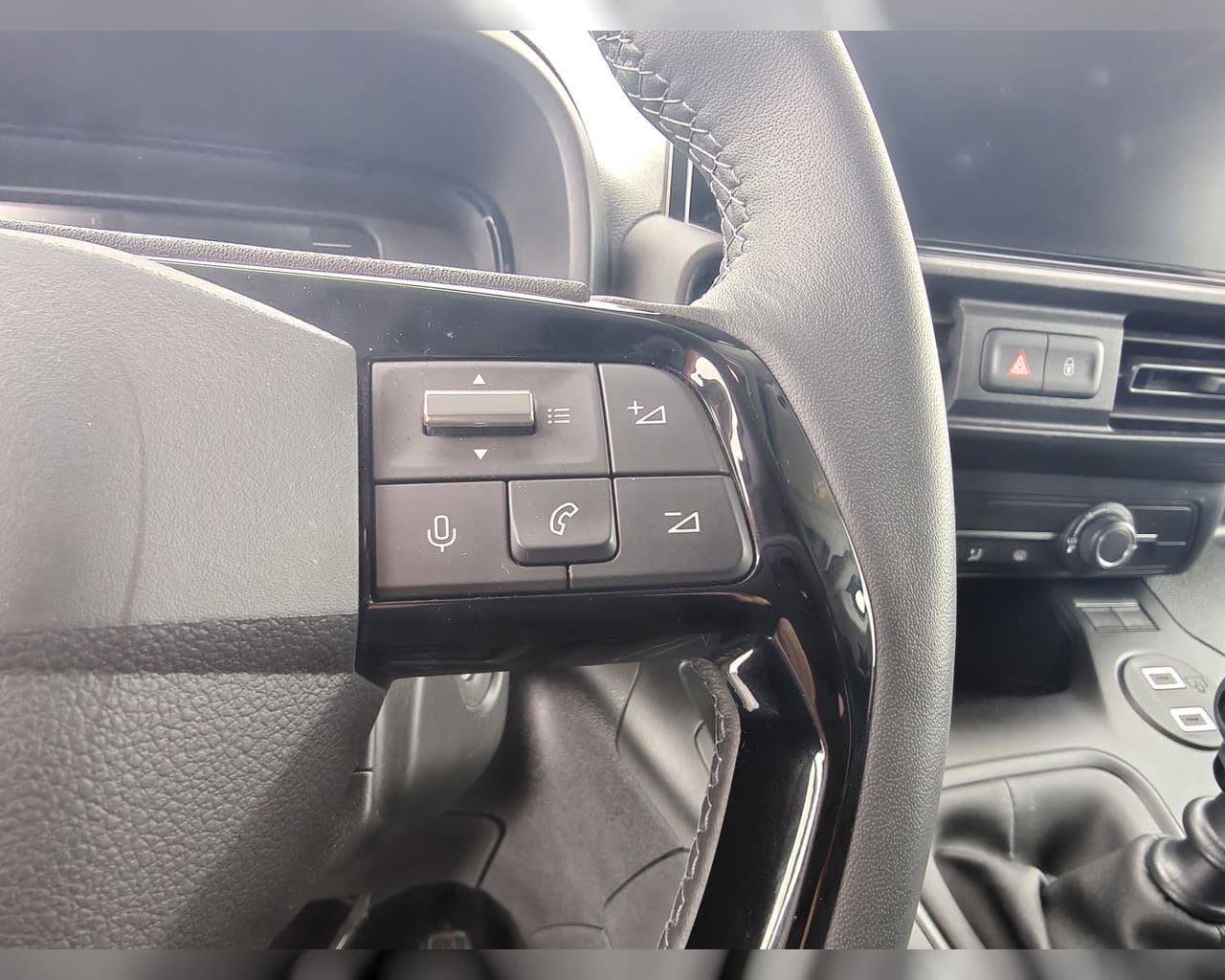 2025 Opel Combo