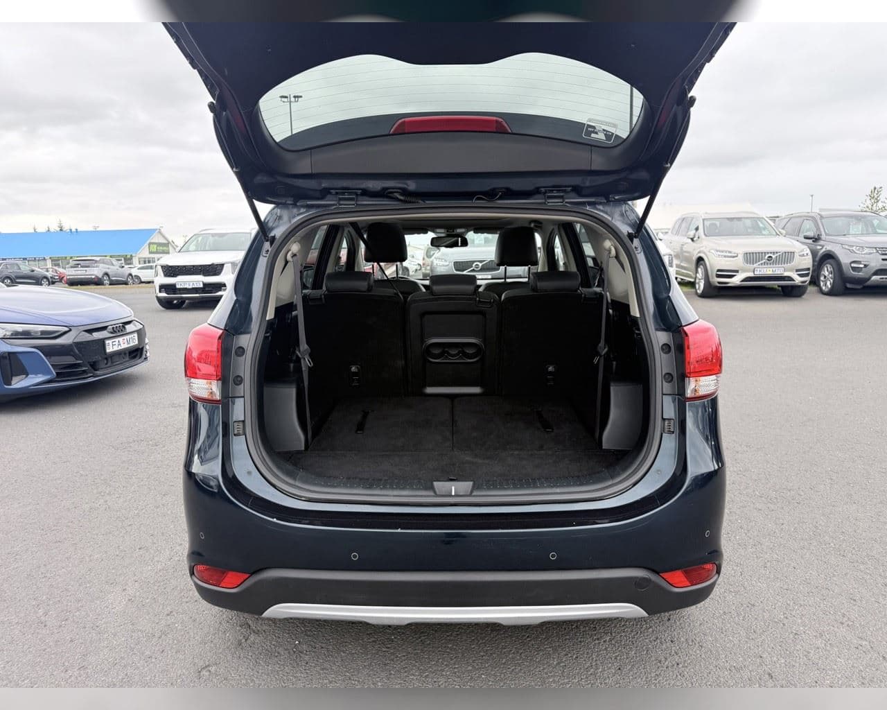 2019 Kia Carens