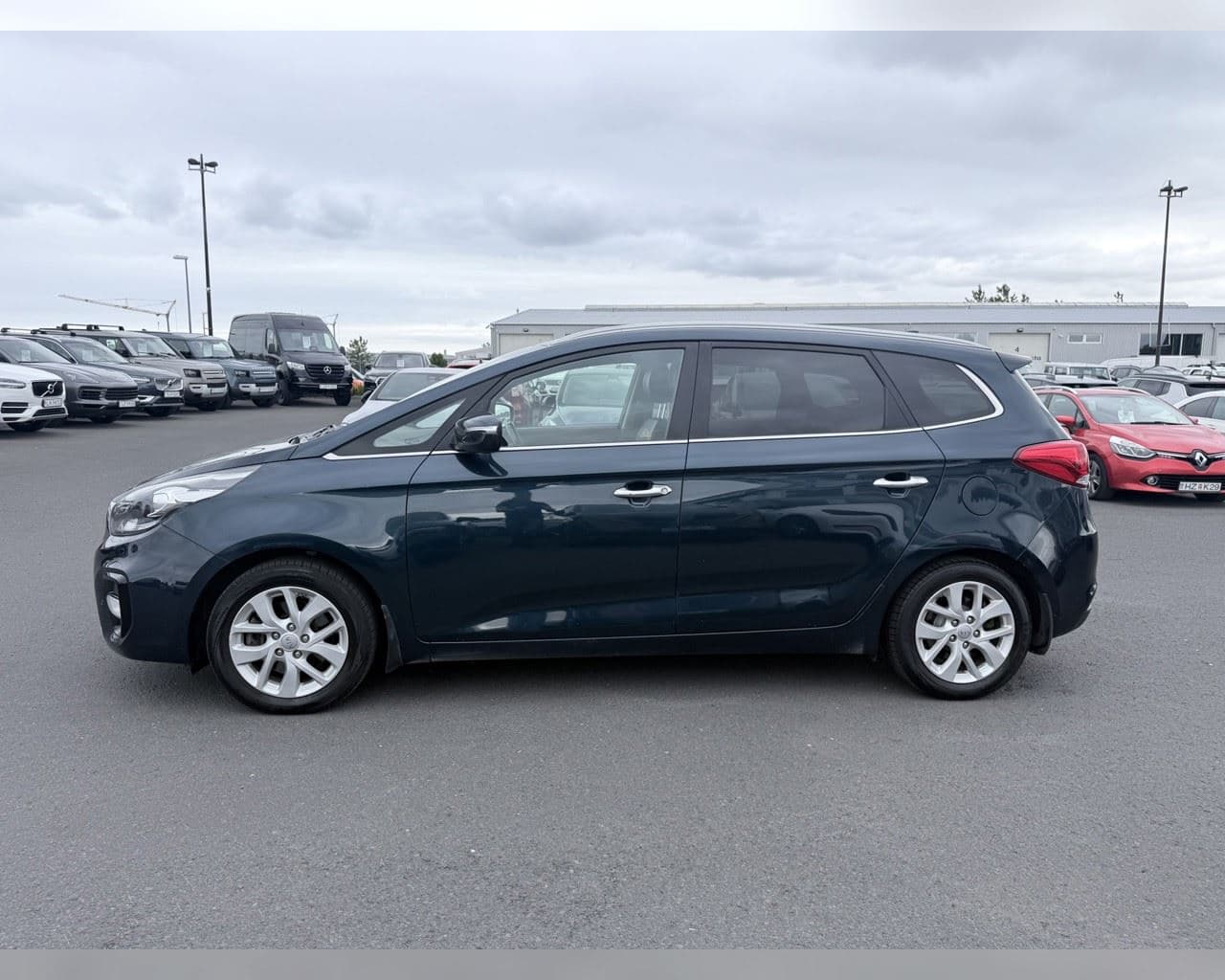 2019 Kia Carens