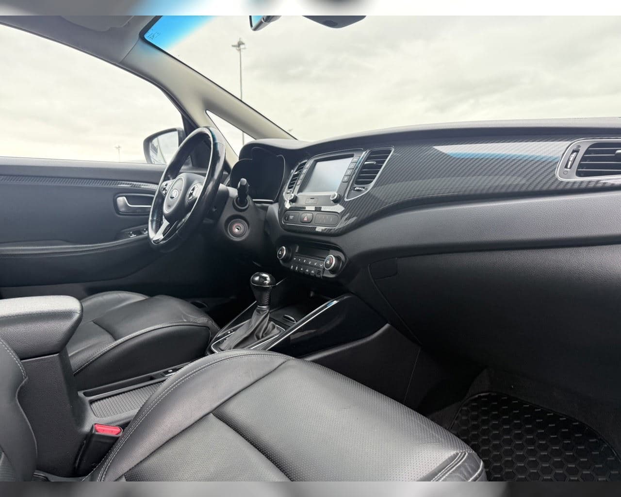2019 Kia Carens